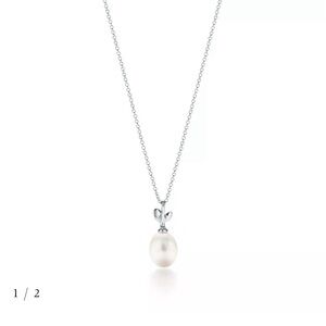 Tiffany & Co. Silver Necklace with White Pearl
